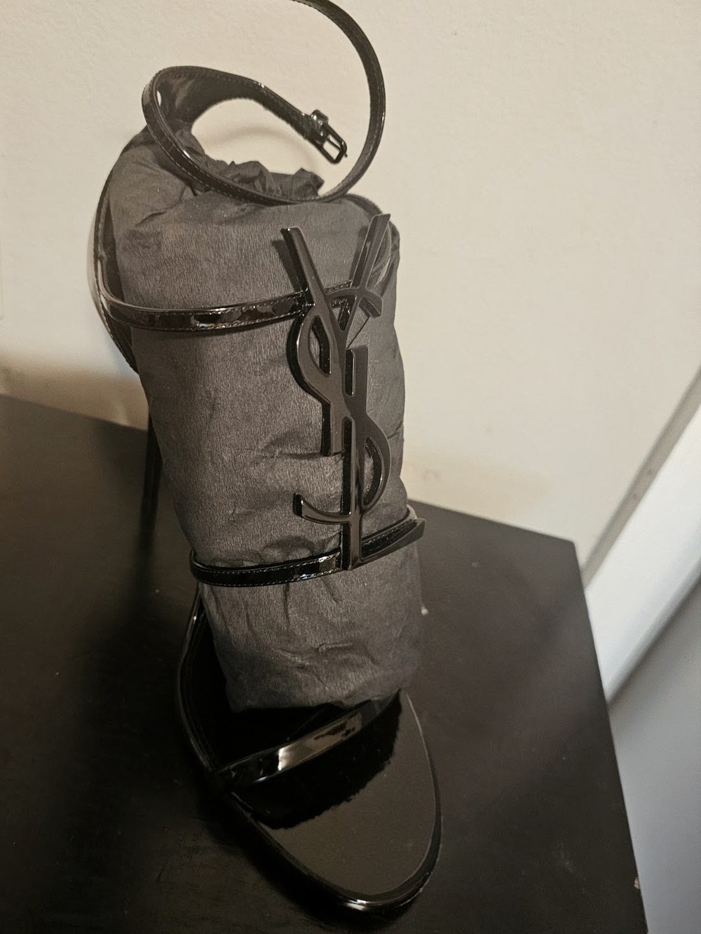 Saint Laurent Black Patent Leather YSL Logo Ankle-Strap Heels - Picture 3 of 6